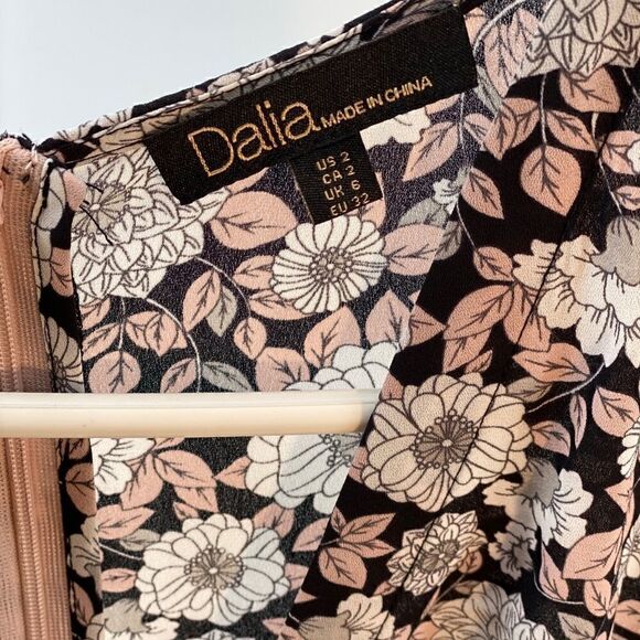 Size 2 romper  - Picture 3 of 5